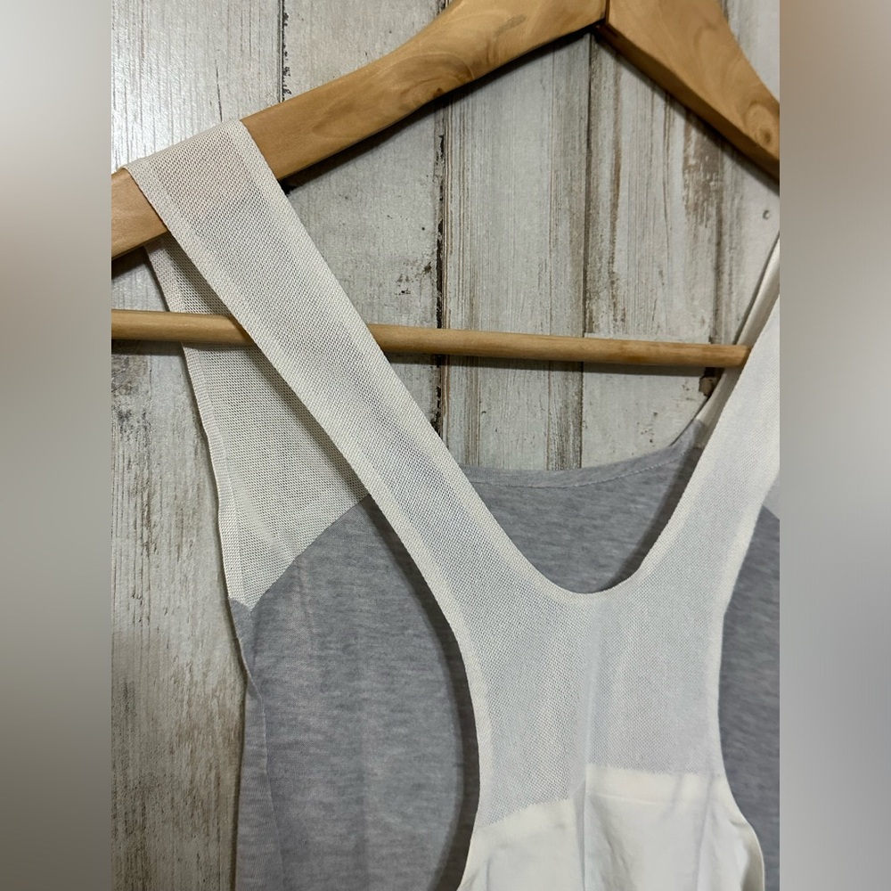 Nike Dri-Fit‎ Tank - Picture 4 of 4